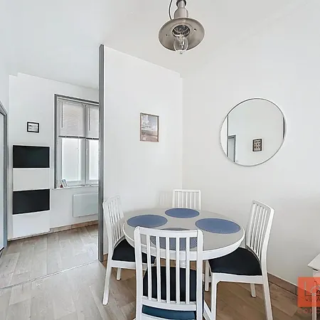 Pause Pastel Apartment *